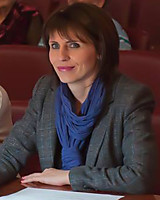 Иванова Елена Валерьевна - архитектор, член Союза декораторов РФ, выпускница Британской Школы дизайна Родек Интернешнл, руководитель интерьер-салона "Этаж" - Пятигорск.